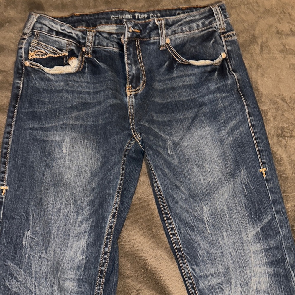 Cowgirl Tuff jeans. 32R